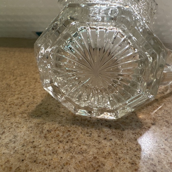 Cut glass creamer - Picture 2 of 2